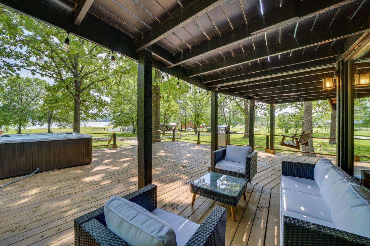 Modern Fairland Log Cabin With Lake Access! Екстериор снимка
