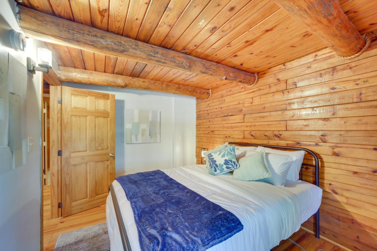 Modern Fairland Log Cabin With Lake Access! Екстериор снимка